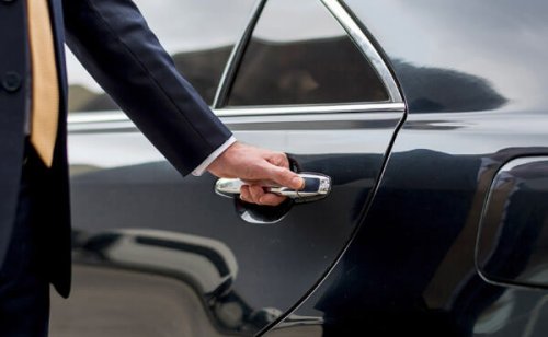 Business Chauffeured Car (10% Off)
