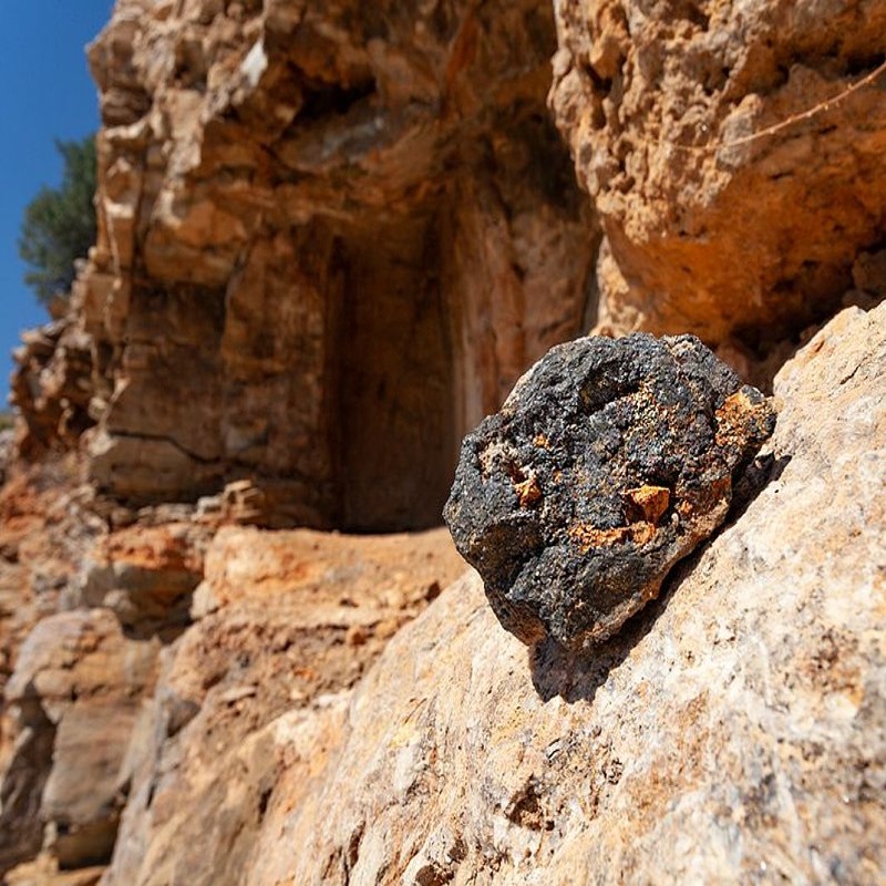 Lavrio-Precius stones